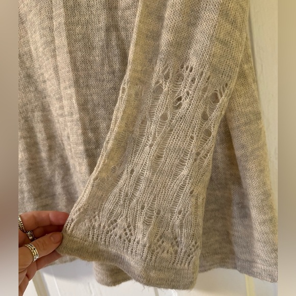 Simply Vera Wang Boho Crocheted Detailing Flared Long Sleeve Sweater• Large - Picture 4 of 7